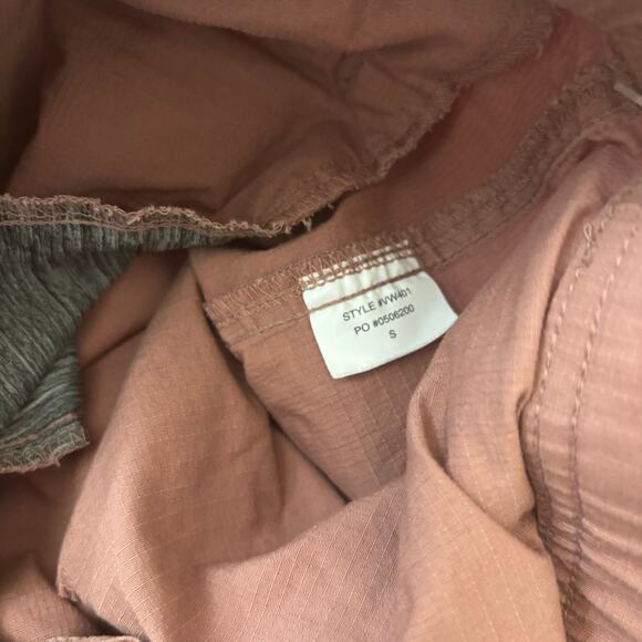 Vuori Women’s Ripstop Pants Drawstring Mauve Size Small - Picture 14 of 15